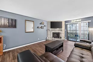 1436 Heritage Landing, Saint Charles, MO 63303 - Photo 4