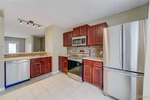 104 Sugar Bend Ct, Saint Charles, MO 63376 - Photo 10