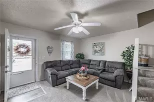 134 Condor Ct, Saint Charles, MO 63303 - Photo 2