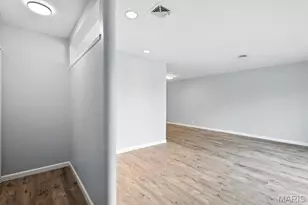 1018 Tempo Dr, Saint Louis, MO 63146 - Photo 4