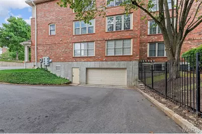 561 Sarah Lane #103, Creve Coeur, MO 63141 - Photo 38