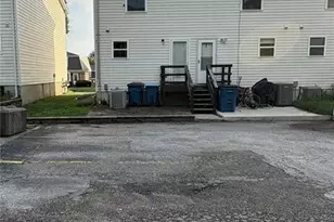 1630 Meyer Dr, Saint Charles, MO 63303 - Photo 16