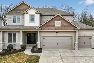 24 Hawthorne Ct, O'Fallon, MO 63366 - Photo 2