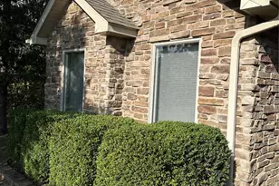 407 Ahr Strom Dr, Robertsville, MO 65066 - Photo 10