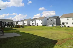 608 Palisades Dr, Saint Charles, MO 63301 - Photo 28