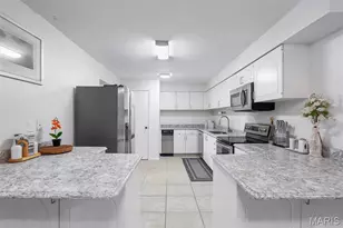 1511 Hampton Hall Dr, Chesterfield, MO 63017 - Photo 14