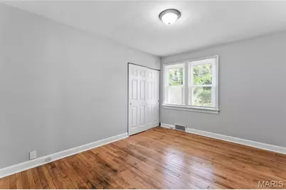 5613 Jennings Station Road, Jennings, MO 63136 - Photo 20