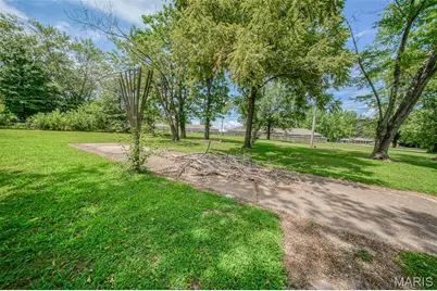 603 W Springfield Street, St James, MO 65559 - Photo 18