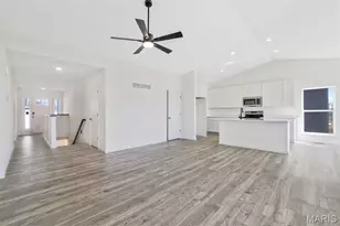 302 White Orchid Ct, Wentzville, MO 63385 - Photo 6