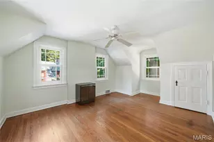 1077 N Jackson Ave, University City, MO 63130 - Photo 24