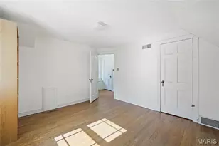 1077 N Jackson Ave, University City, MO 63130 - Photo 28