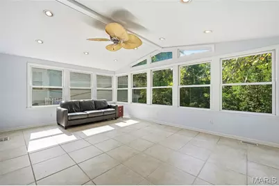 1077 N Jackson Avenue, University City, MO 63130 - Photo 18