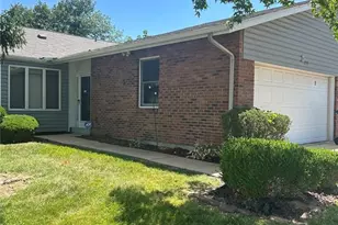 1723 Forest Hills Dr, Saint Charles, MO 63303 - Photo 2