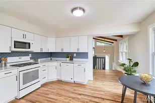 11913 Lillian Ave, Saint Louis, MO 63131 - Photo 8