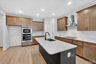 237 Arpent Aly, Saint Charles, MO 63301 - Photo 2
