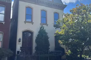 2222 S 12th St, Saint Louis, MO 63104 - Photo 2