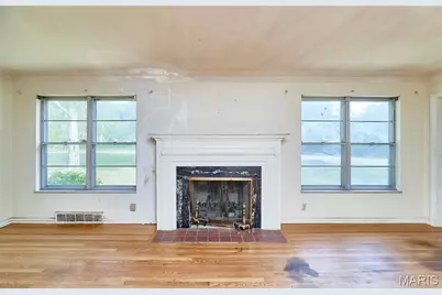 9704 Grandview Drive, Saint Louis, MO 63132 - Photo 8