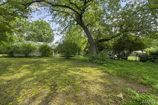 7584 Amherst Ave, University City, MO 63130 - Photo 28