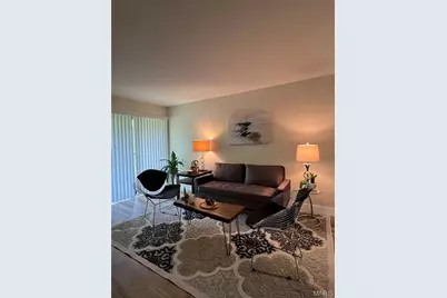 514 Coeur De Royale Drive #202, Creve Coeur, MO 63141 - Photo 2