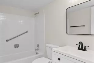 514 Coeur De Royale Dr, Creve Coeur, MO 63141 - Photo 34