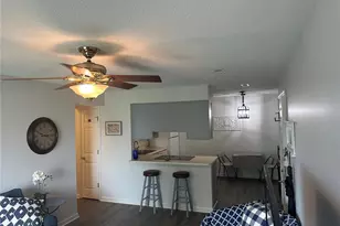 1620 Summergate Pkwy, Saint Charles, MO 63303 - Photo 2