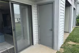 1620 Summergate Pkwy, Saint Charles, MO 63303 - Photo 8