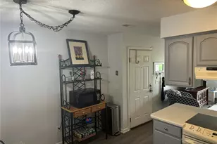 1620 Summergate Pkwy, Saint Charles, MO 63303 - Photo 10