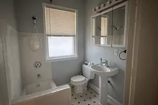 406 Tiffin Ave, Ferguson, MO 63135 - Photo 8