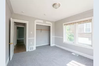 3529 Belaire Place, Saint Louis, MO 63121 - Photo 8