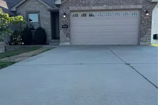 909 Q Ave, Saint Clair, MO 63077 - Photo 1