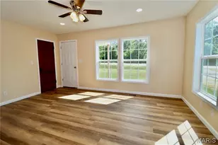 1250 N Jefferson Ave, Lebanon, MO 65536 - Photo 4