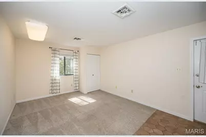 1621 Walpole Drive #B, Chesterfield, MO 63017 - Photo 36