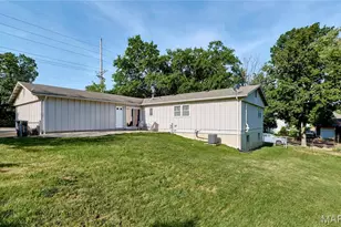 1211 Big Bend Rd, Ballwin, MO 63021 - Photo 38