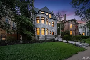 4410 Westminster Pl, Saint Louis, MO 63108 - Photo 2