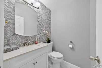 9 Kirken Knoll Drive, Town and Country, MO 63131 - Photo 20