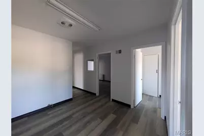 1434 Chambers Road, Saint Louis, MO 63135 - Photo 22