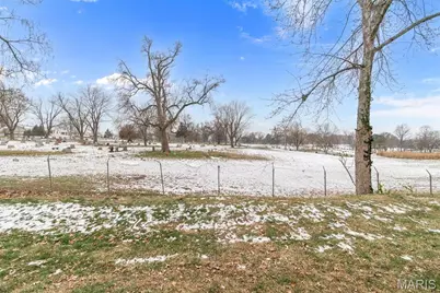 1745 Herault Place #B, Saint Louis, MO 63125 - Photo 24