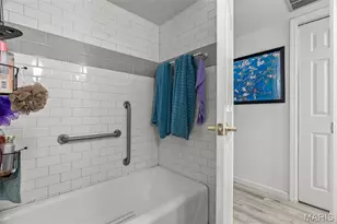 1745 Herault Pl, Saint Louis, MO 63125 - Photo 18