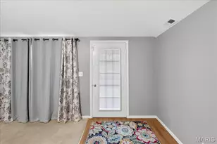 16 Midland Ave, Maryland Heights, MO 63043 - Photo 4