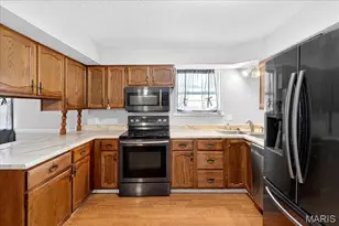 16 Midland Ave, Maryland Heights, MO 63043 - Photo 8