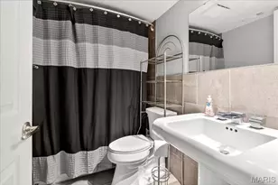 16 Midland Ave, Maryland Heights, MO 63043 - Photo 12