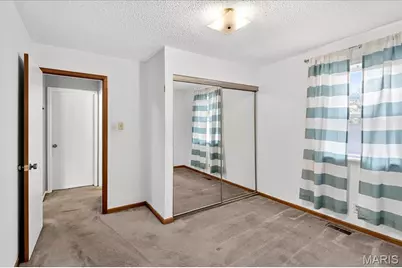 16 Midland Avenue, Maryland Heights, MO 63043 - Photo 30