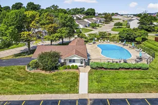 1329 Summergate Pkwy, Saint Charles, MO 63303 - Photo 4