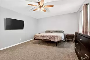 1329 Summergate Pkwy, Saint Charles, MO 63303 - Photo 22