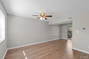 8825 Wrenwood Ln, Brentwood, MO 63144 - Photo 6