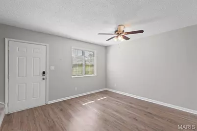 8825 Wrenwood Lane, Brentwood, MO 63144 - Photo 4