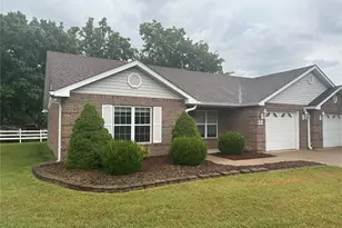 530 Ashbrook Dr, Farmington, MO 63640 - Photo 2