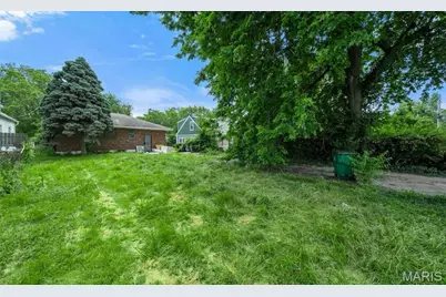 4513 Rosewood Avenue, Saint Louis, MO 63120 - Photo 14