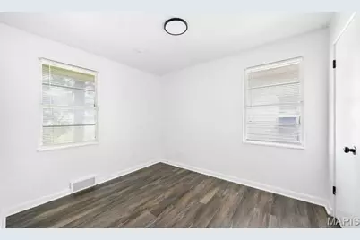 4513 Rosewood Avenue, Saint Louis, MO 63120 - Photo 10