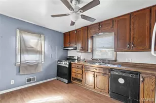 409 North St, Cape Girardeau, MO 63701 - Photo 4